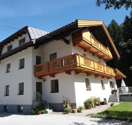 Gaestehaus Hauser Hainzenberg Eksteriør bilde